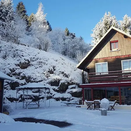 Gîte tout confort 4 personnes Besse-et-Saint-Anastaise Extérieur photo